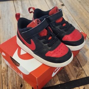 Nike Kids Black and Red Sneakers